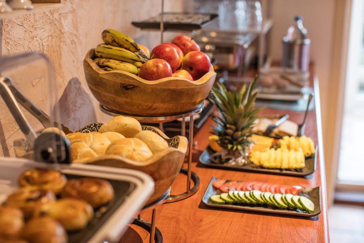 Hotel Le Provencal 슬루이스 외부 사진