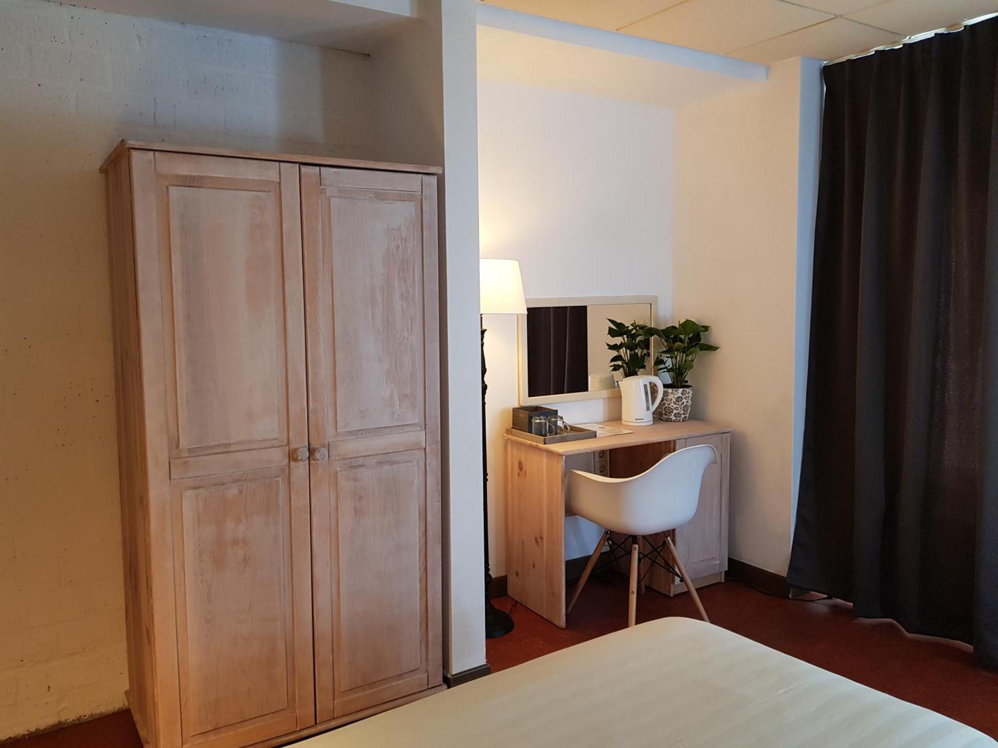 Hotel Le Provencal 슬루이스 외부 사진